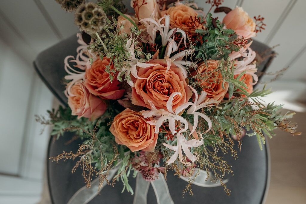 autumn styling bridal bouquet close up