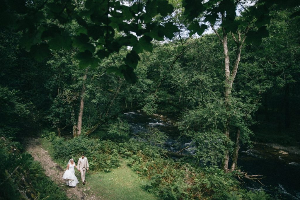 bride and groom grenofen woods