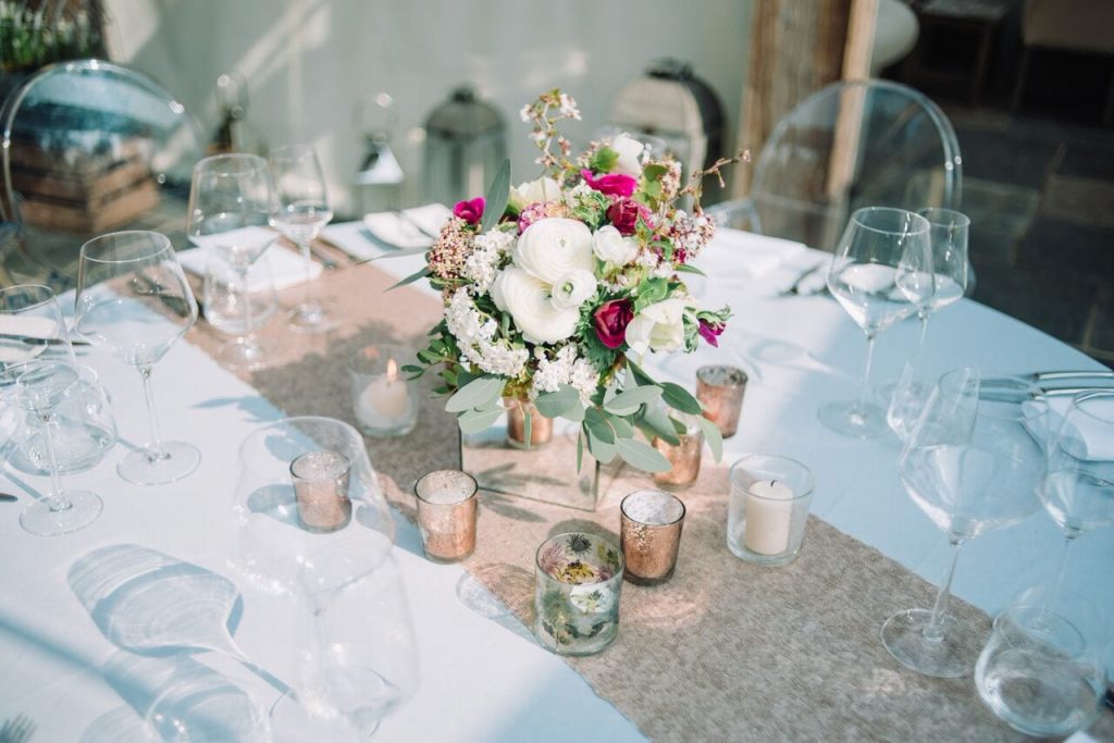 rose gold and raspberry elopement wedding table