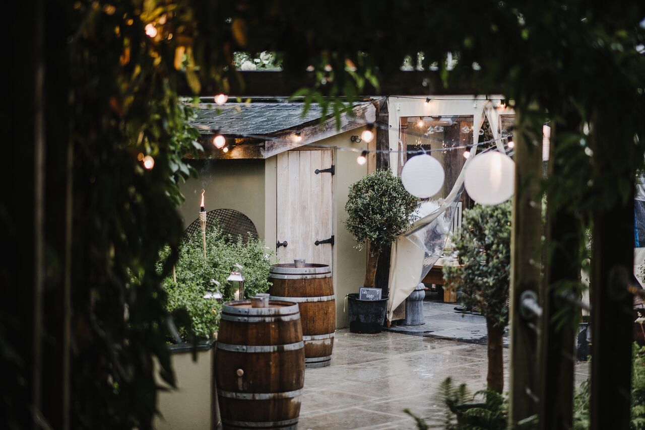 wedding fair, bridal, ever after, terrace, raining, lower grenofen, through the arch, lighting, beautiful